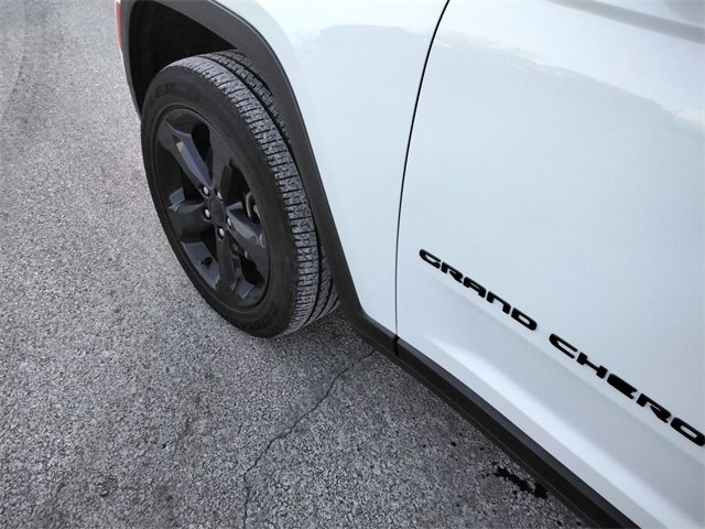 Used 2023 Jeep Grand Cherokee L Laredo image 21