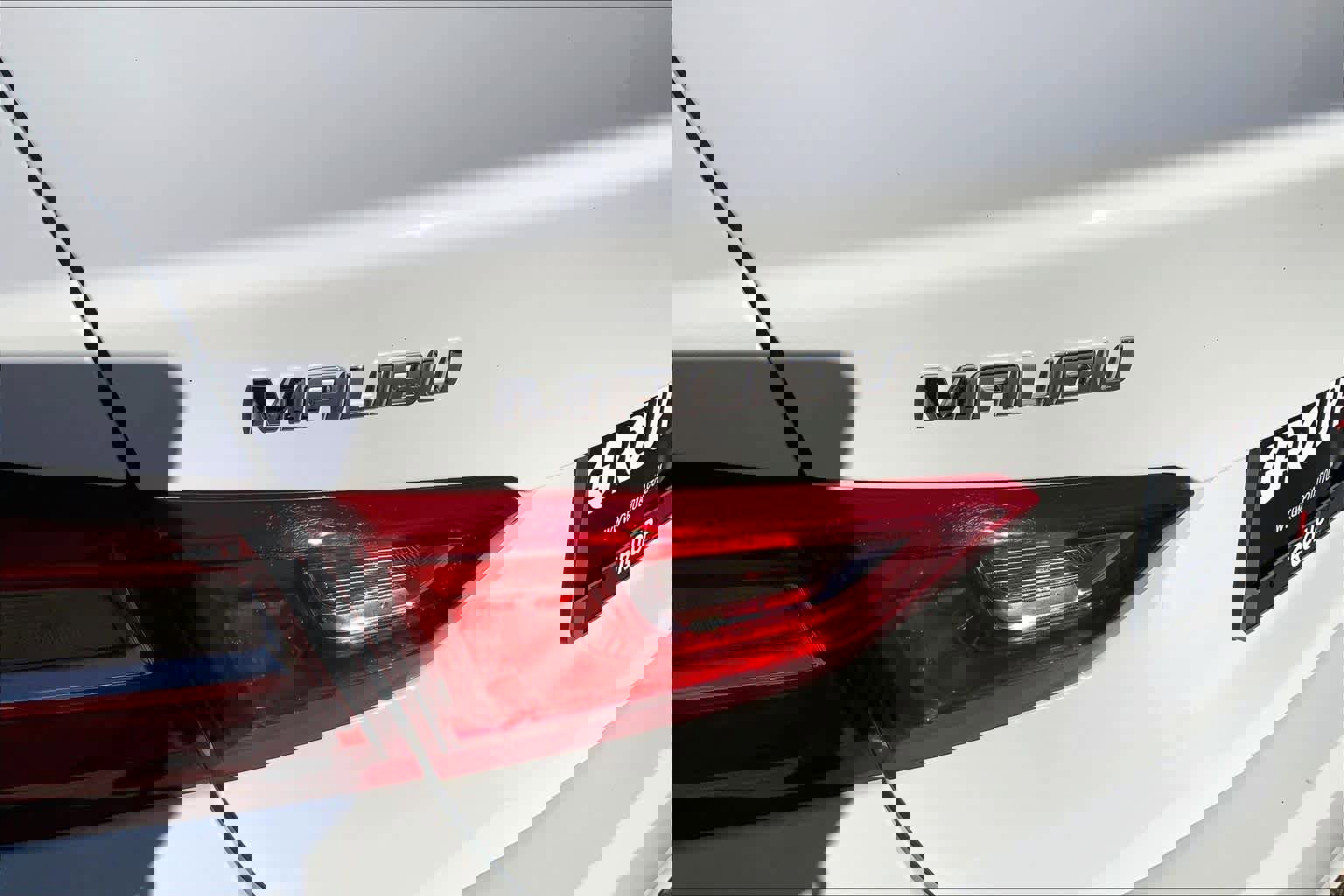 Used 2024 Chevrolet Malibu LT image 30