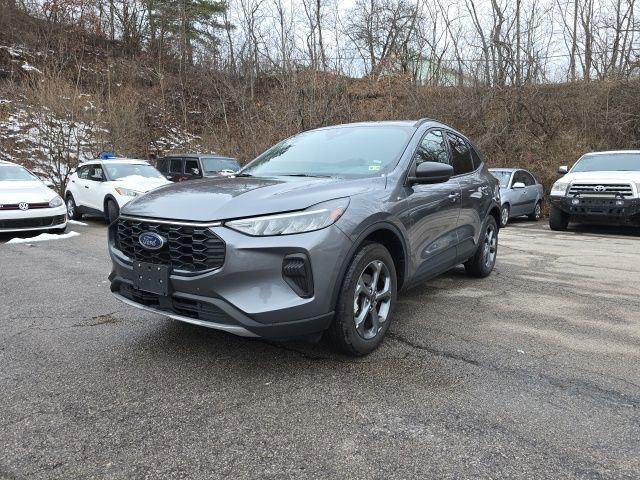 Used 2025 Ford Escape ST-Line image 1