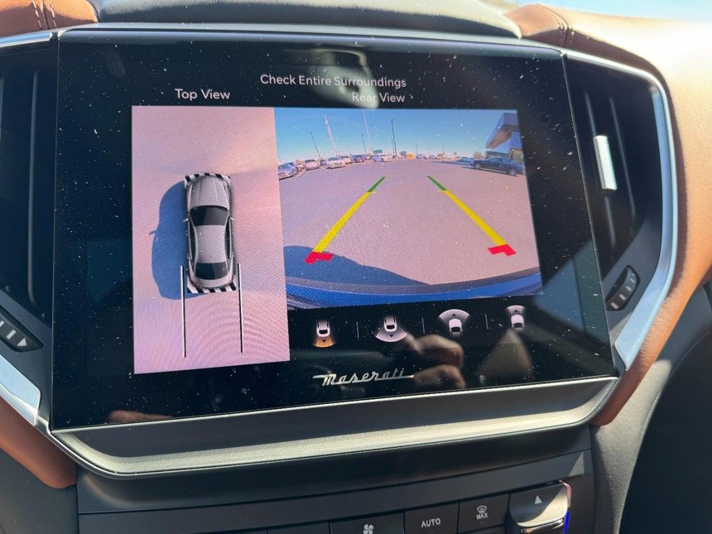 Used 2022 Maserati Ghibli Modena image 24