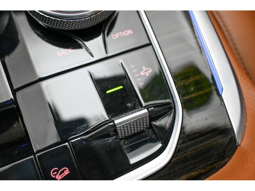 Used 2020 BMW X7 xDrive40i w/ Premium Package image 56