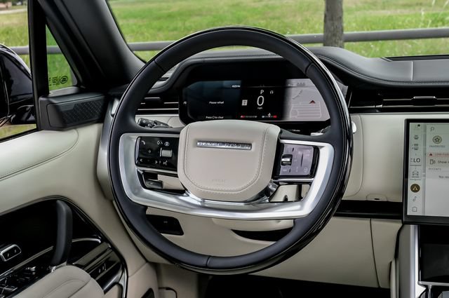 New 2026 Land Rover Range Rover Long Wheelbase Autobiography AWD/4WD image 24