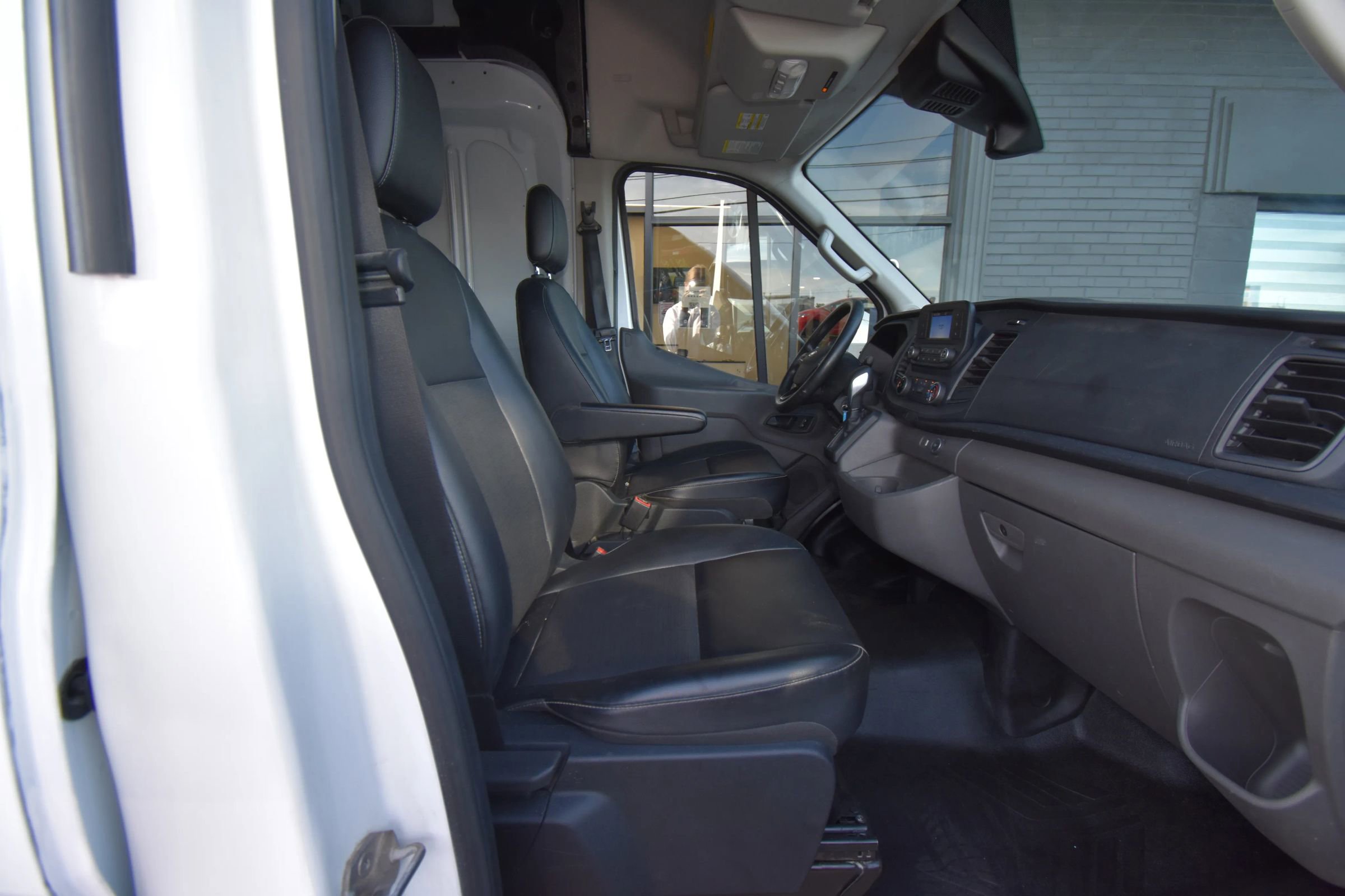 Used 2020 Ford Transit 250 148 High Roof Extended AWD image 17