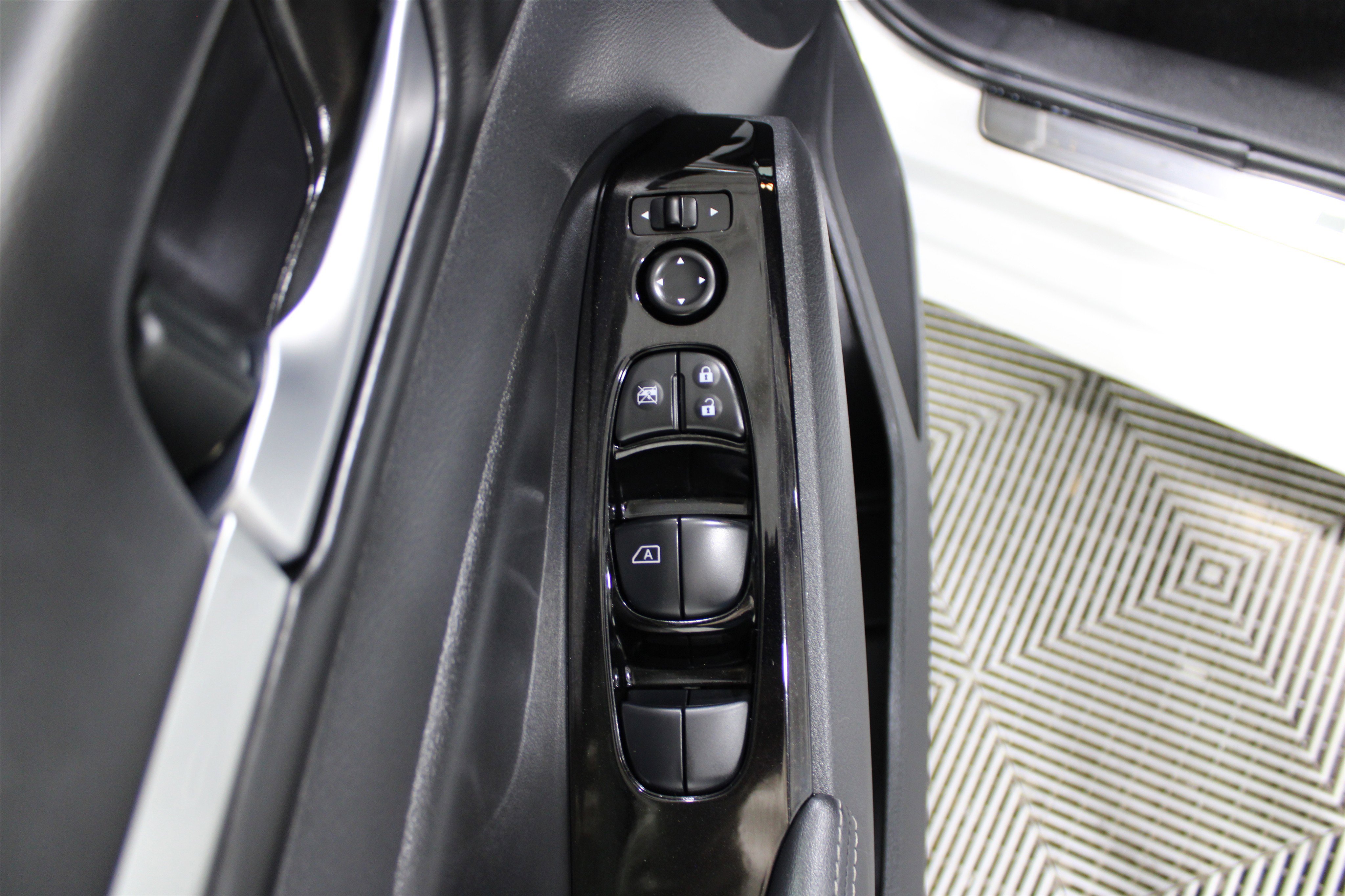 Used 2025 Nissan Altima 2.5 SL image 7