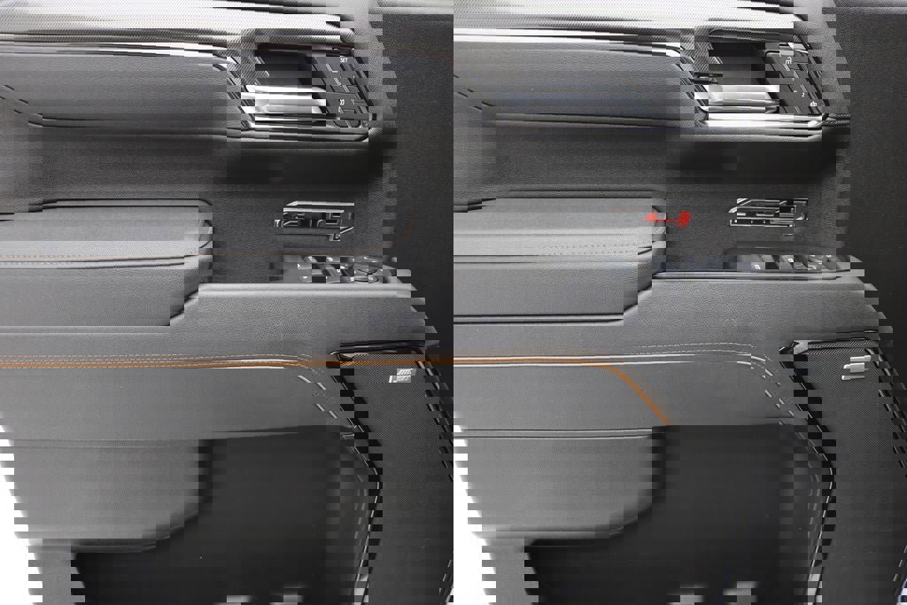 Used 2025 GMC Sierra 1500 AT4 w/ AT4 Premium Package image 23