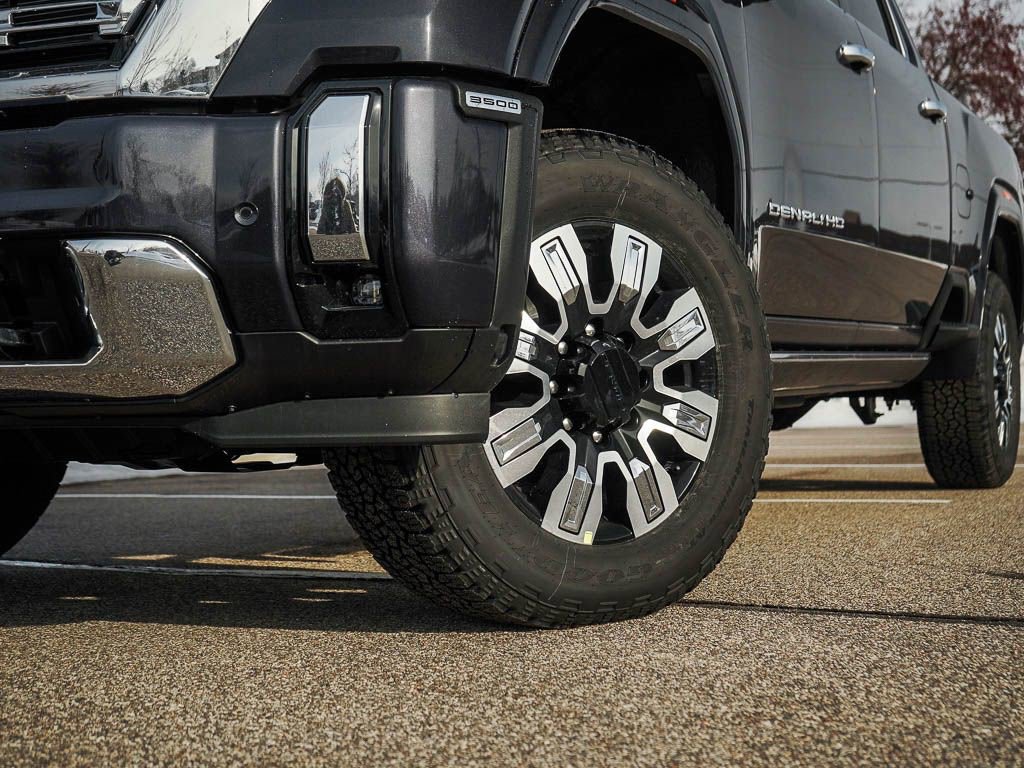 New 2026 GMC Sierra 3500 Denali w/ Denali Reserve Package image 6