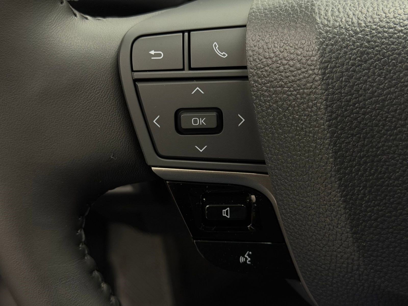 New 2026 Toyota Camry LE image 14