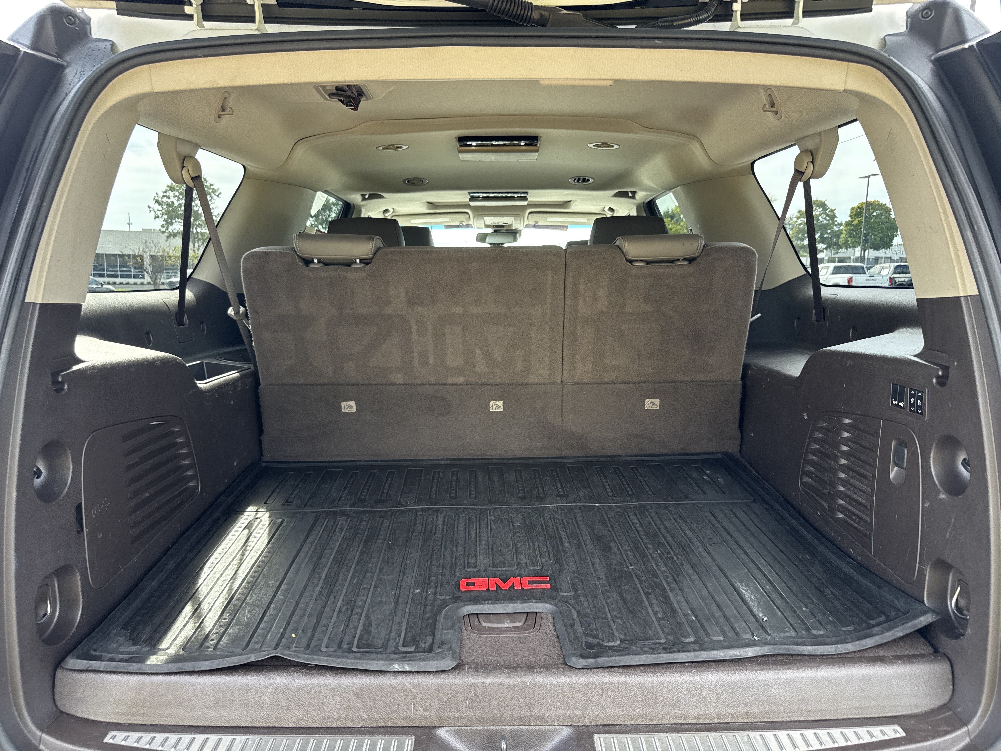 Used 2018 GMC Yukon XL Denali w/ Open Road Package AWD/4WD image 35