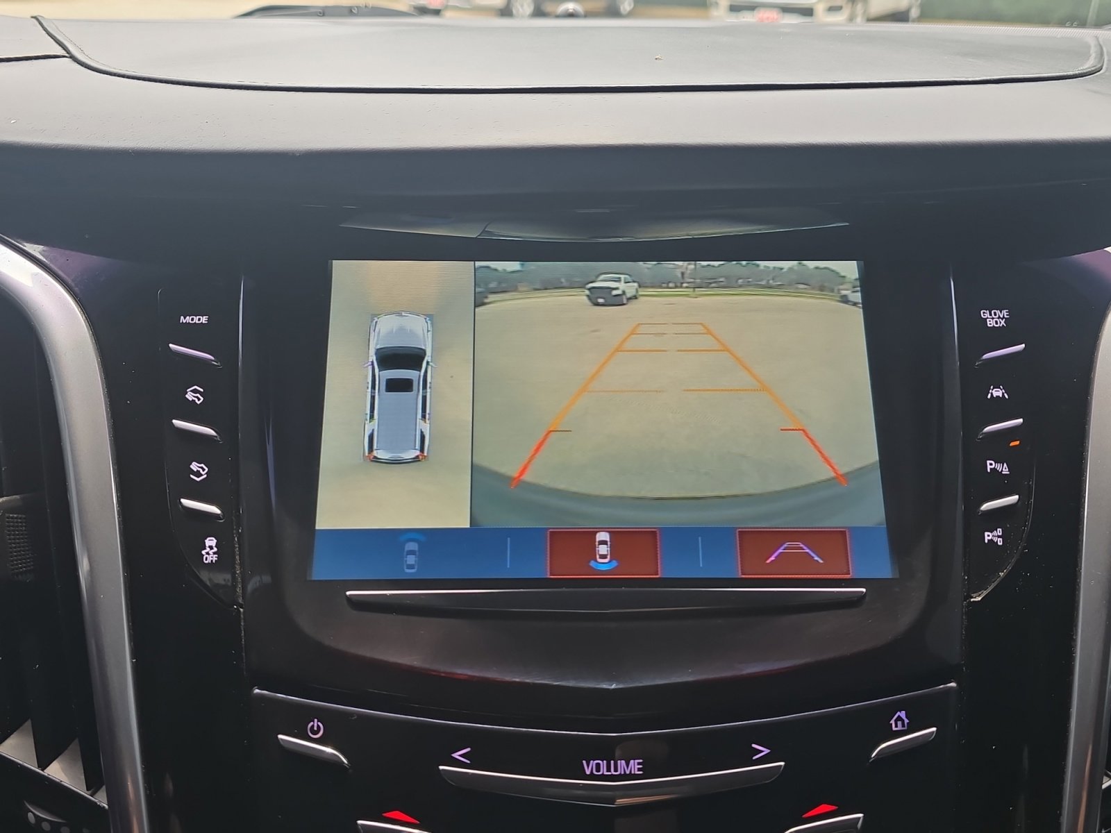 Used 2018 Cadillac Escalade ESV Platinum RWD image 15