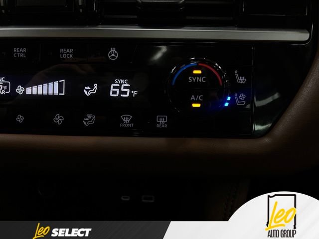 Used 2025 Nissan Pathfinder Platinum AWD/4WD image 13