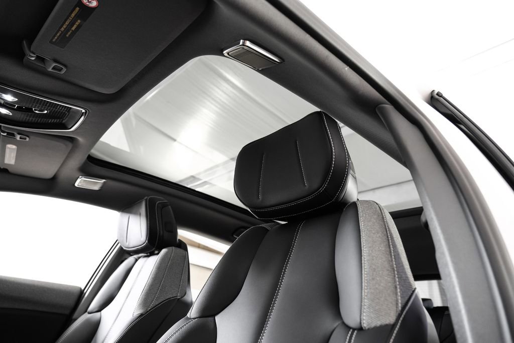 Used 2025 Cadillac Optiq Sport 1 w/ LPO, Floor Liner Package image 4