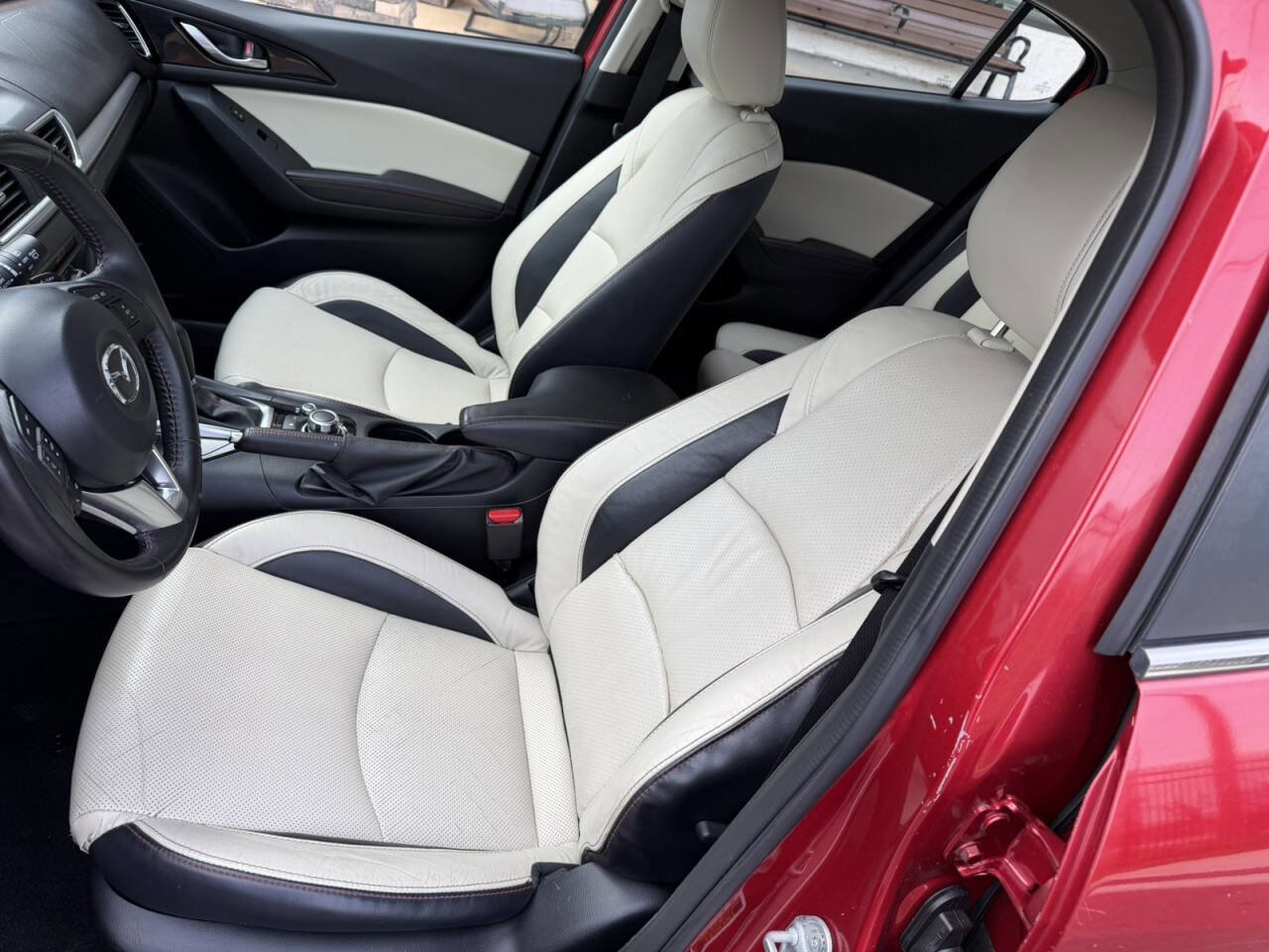 Used 2014 MAZDA MAZDA3 s Grand Touring image 30