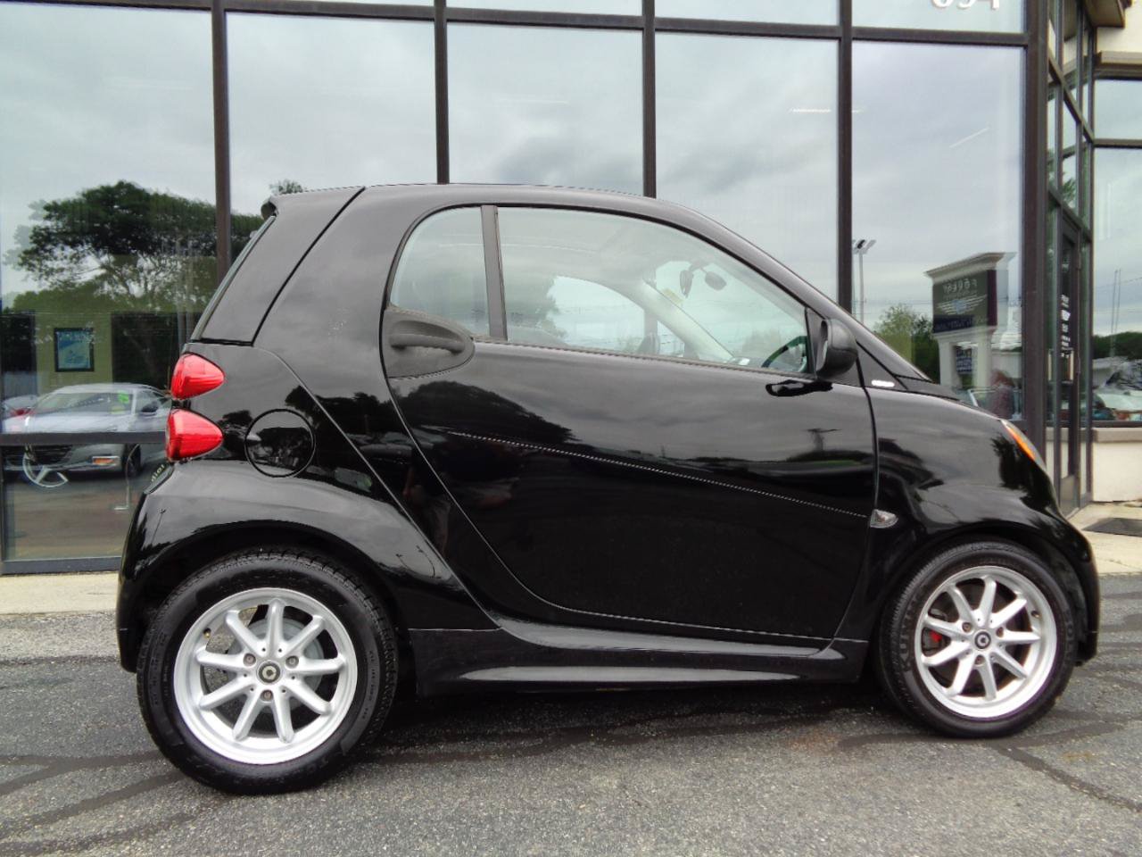Used 2016 smart fortwo electric drive RWD image 4