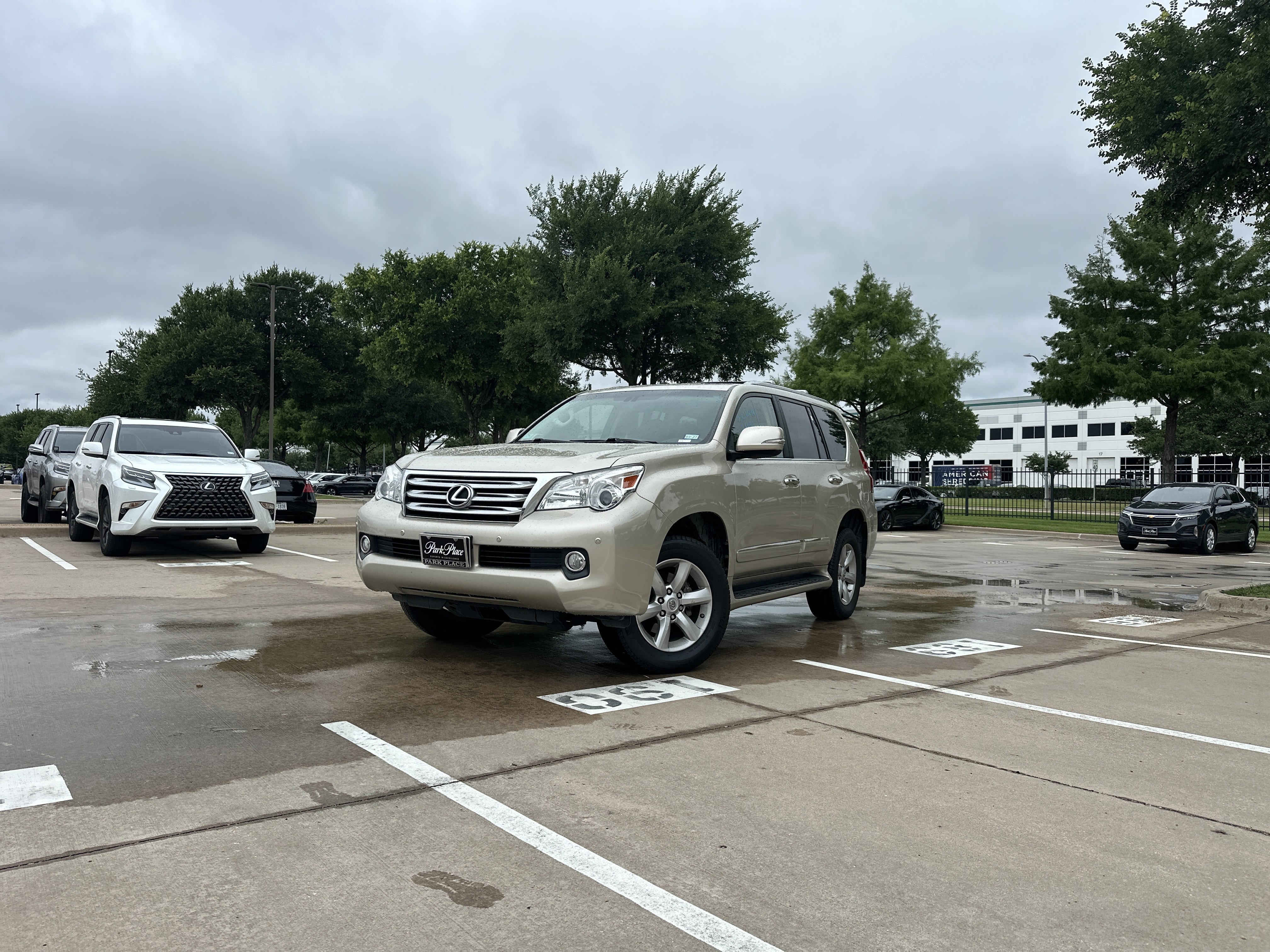 Used 2013 Lexus GX 460 w/ Comfort Plus Pkg AWD/4WD image 1