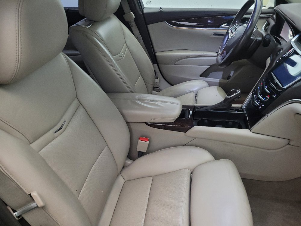 Used 2013 Cadillac XTS Premium AWD/4WD image 21