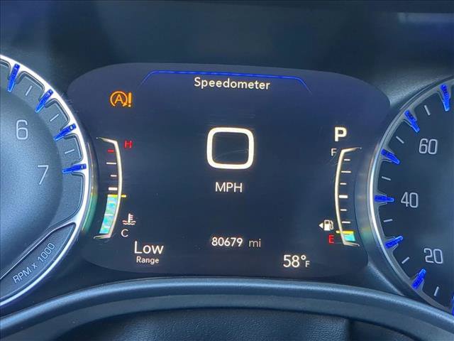 Used 2021 Chrysler Pacifica Touring FWD image 11