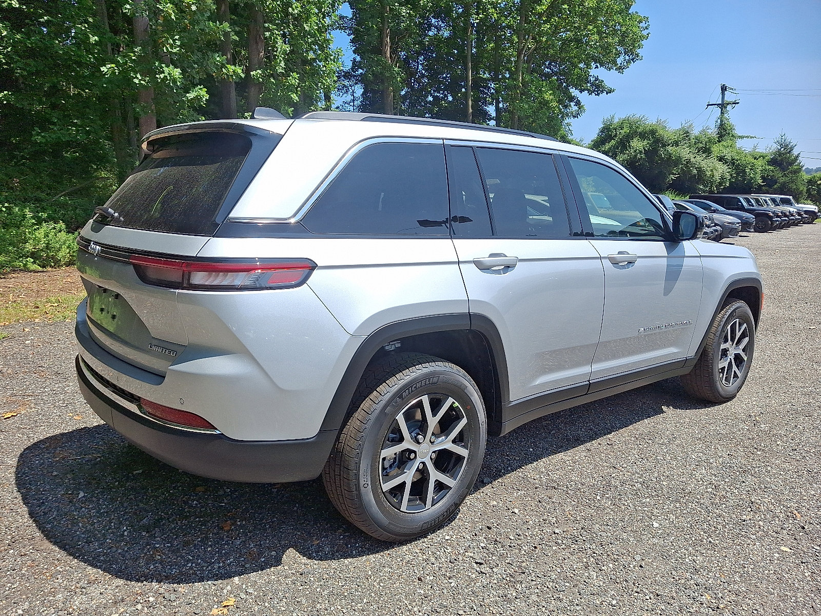 New 2025 Jeep Grand Cherokee Limited image 4