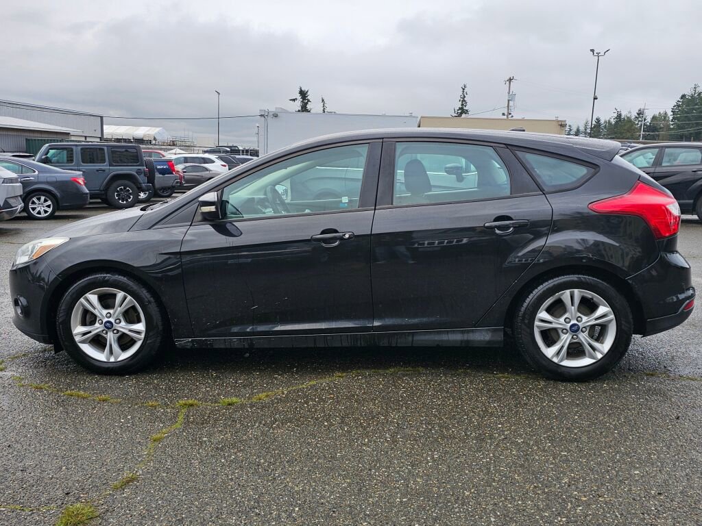 Used 2014 Ford Focus SE w/ SE Winter Package image 4