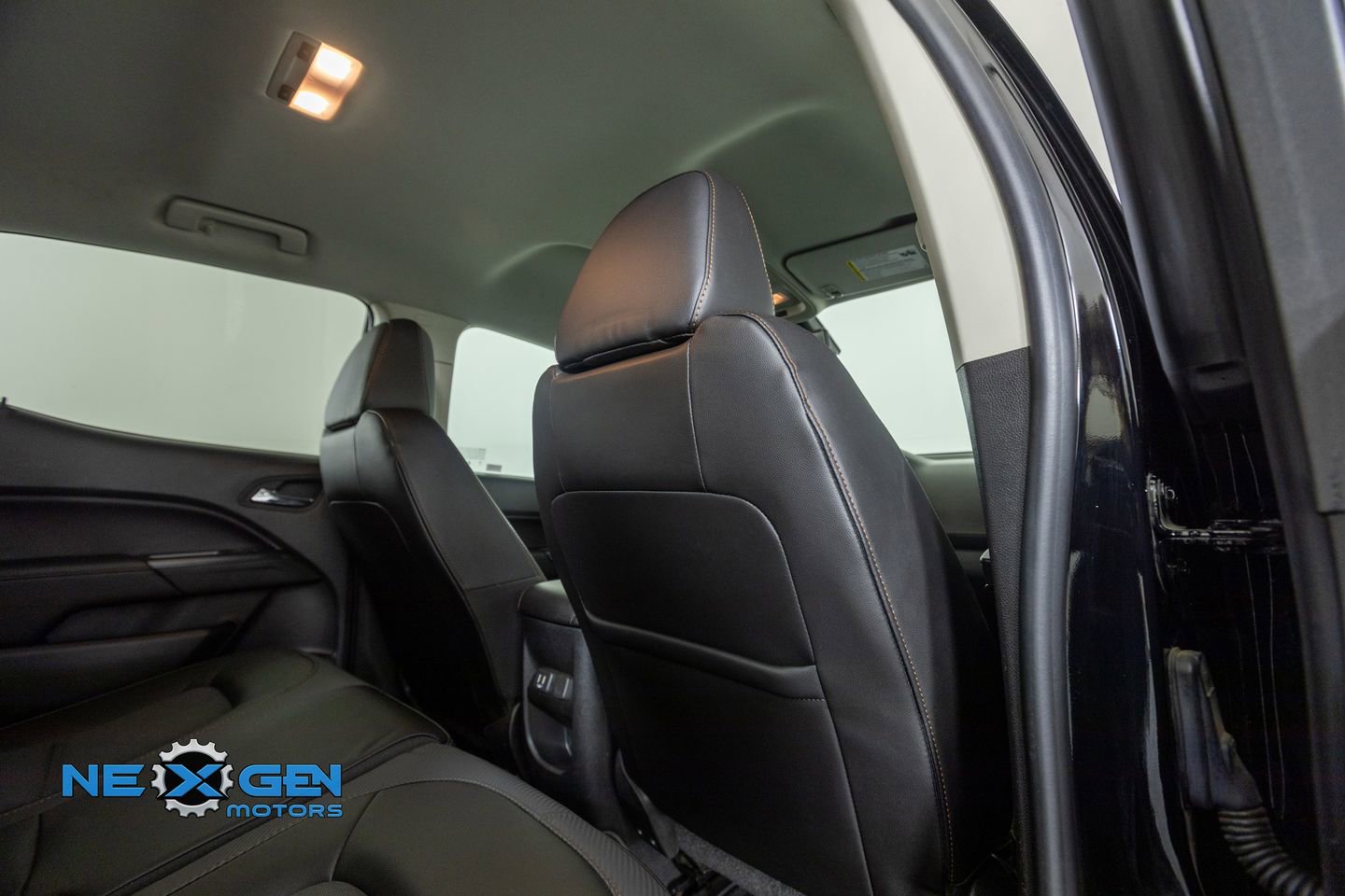 Used 2022 GMC Canyon AT4 AWD/4WD image 35