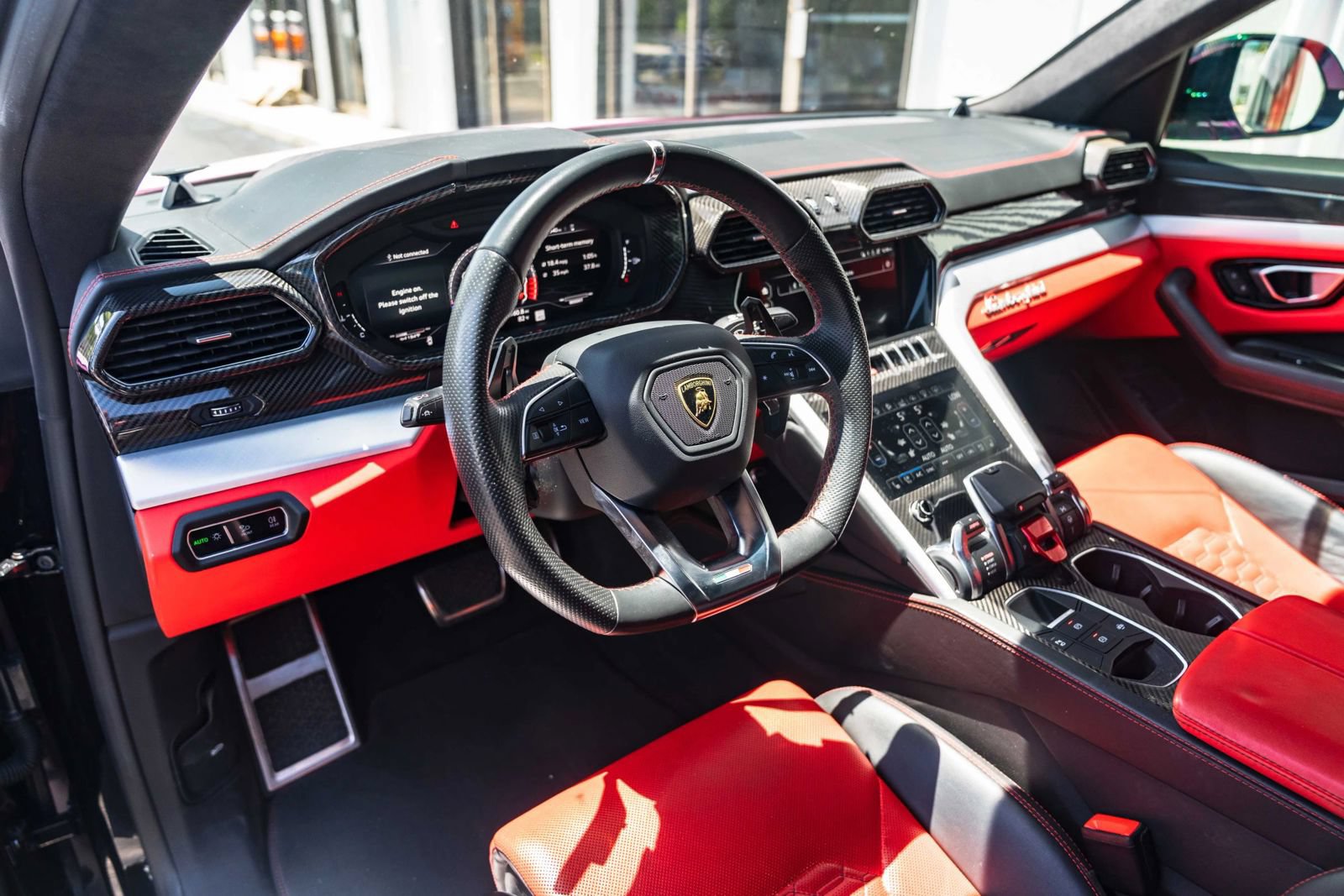 Used 2020 Lamborghini Urus AWD/4WD image 31
