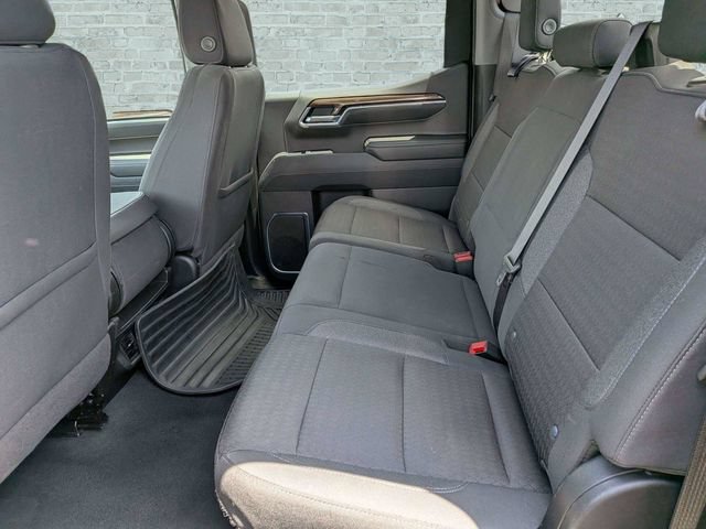 Used 2025 Chevrolet Silverado 1500 LT RWD image 14