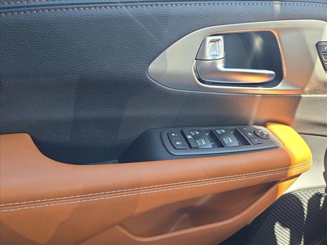 New 2026 Chrysler Pacifica Pinnacle FWD image 13