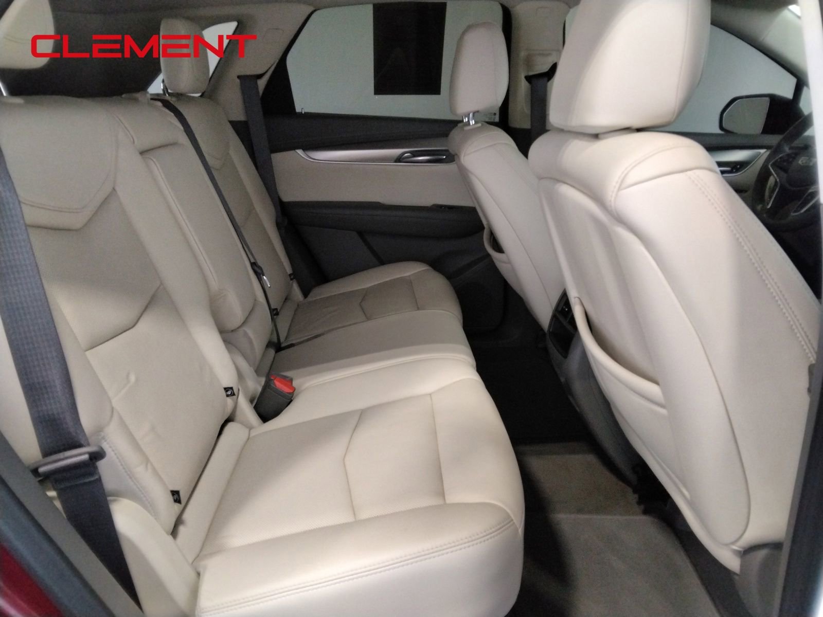 Used 2018 Cadillac XT5 Luxury w/ Driver Awareness Package image 42