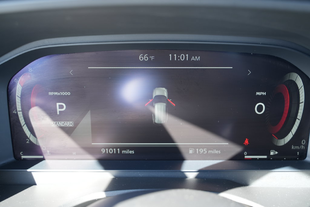 Used 2022 Nissan Rogue Platinum w/ Head-Up Display Package FWD image 33