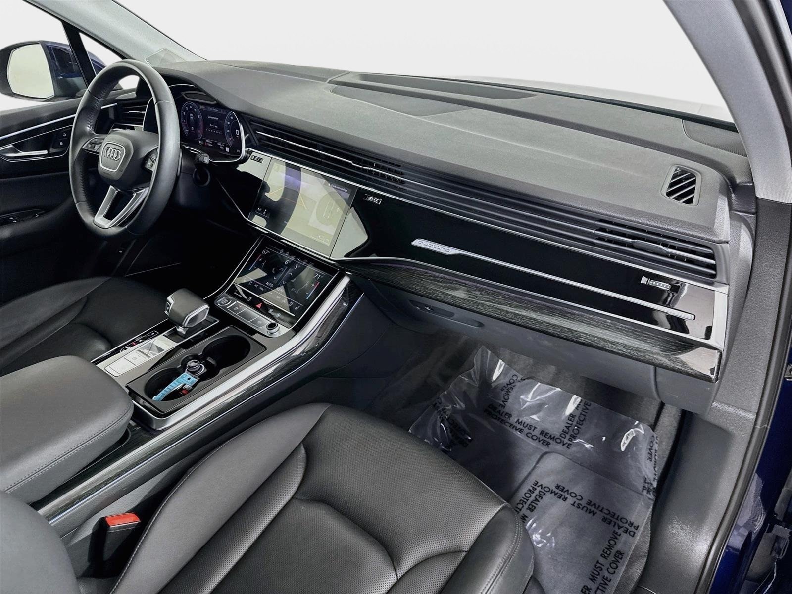 Used 2020 Audi Q7 3.0T Prestige w/ Prestige Package AWD/4WD image 32