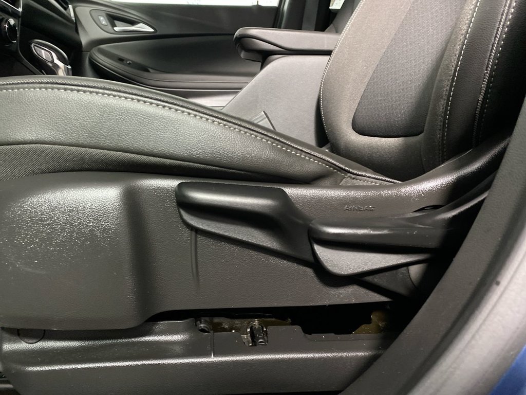Certified 2024 Buick Encore GX Preferred FWD image 12