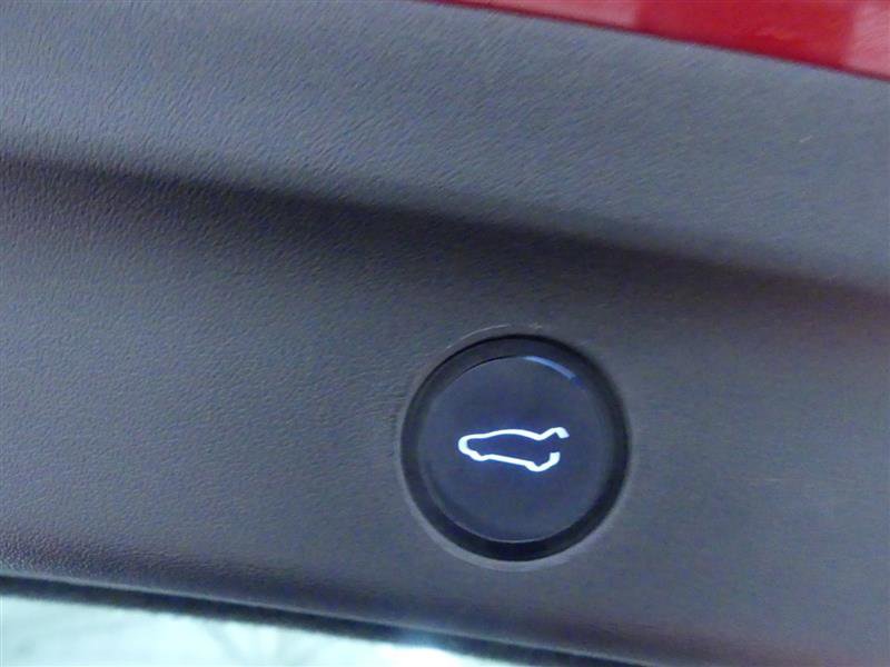 Used 2020 Tesla Model Y Long Range image 25