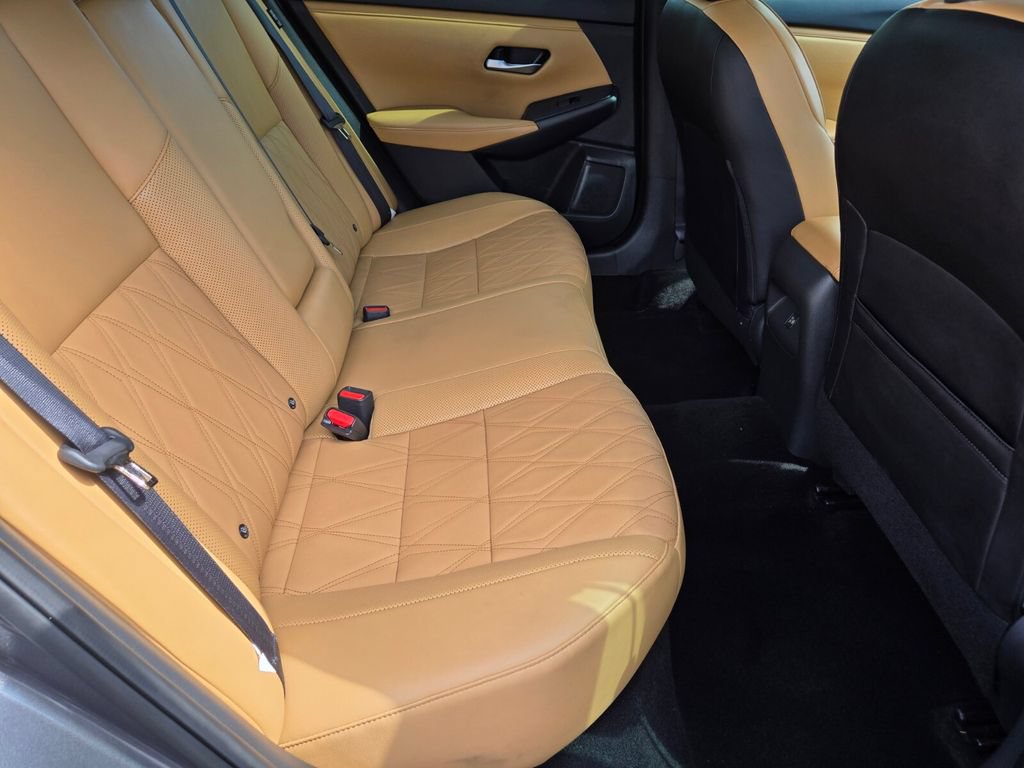 Certified 2023 Nissan Sentra SV w/ SV Premium Package FWD image 18
