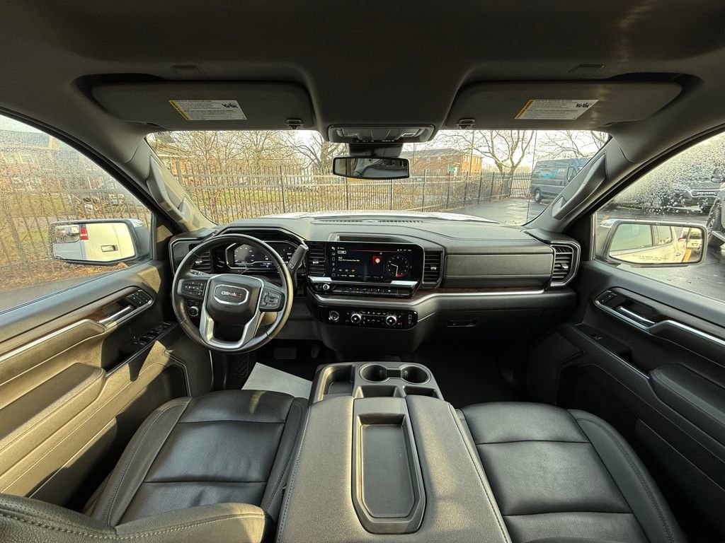 Used 2024 GMC Sierra 1500 SLT image 15