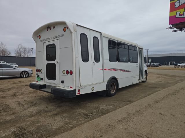 Used 2013 Ford E-450 and Econoline 450 Super Duty w/ Shuttle Bus Prep Pkg RWD image 14
