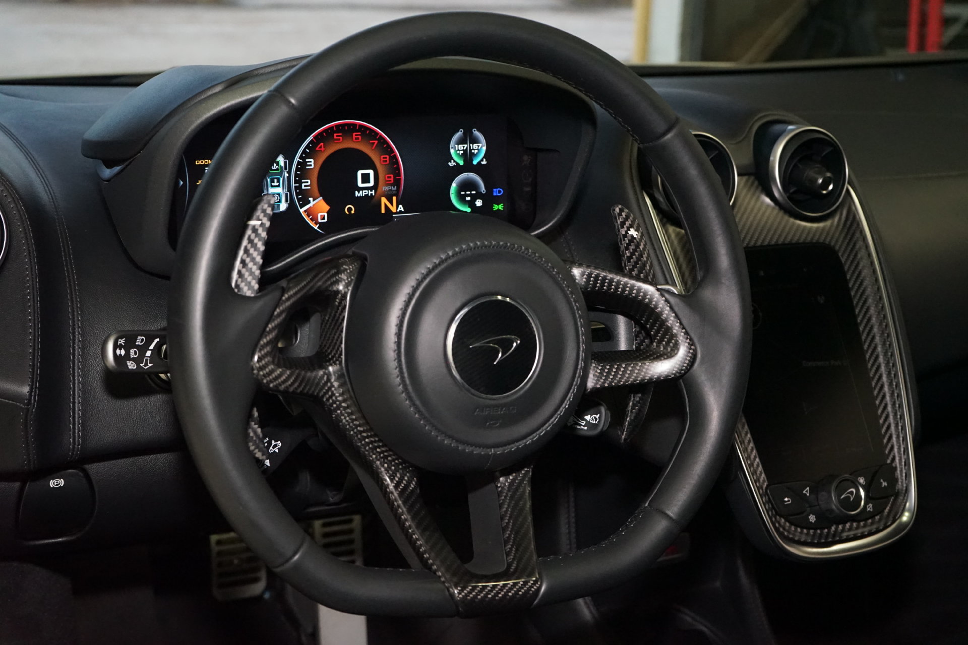 Used 2017 McLaren 570S Coupe RWD image 18
