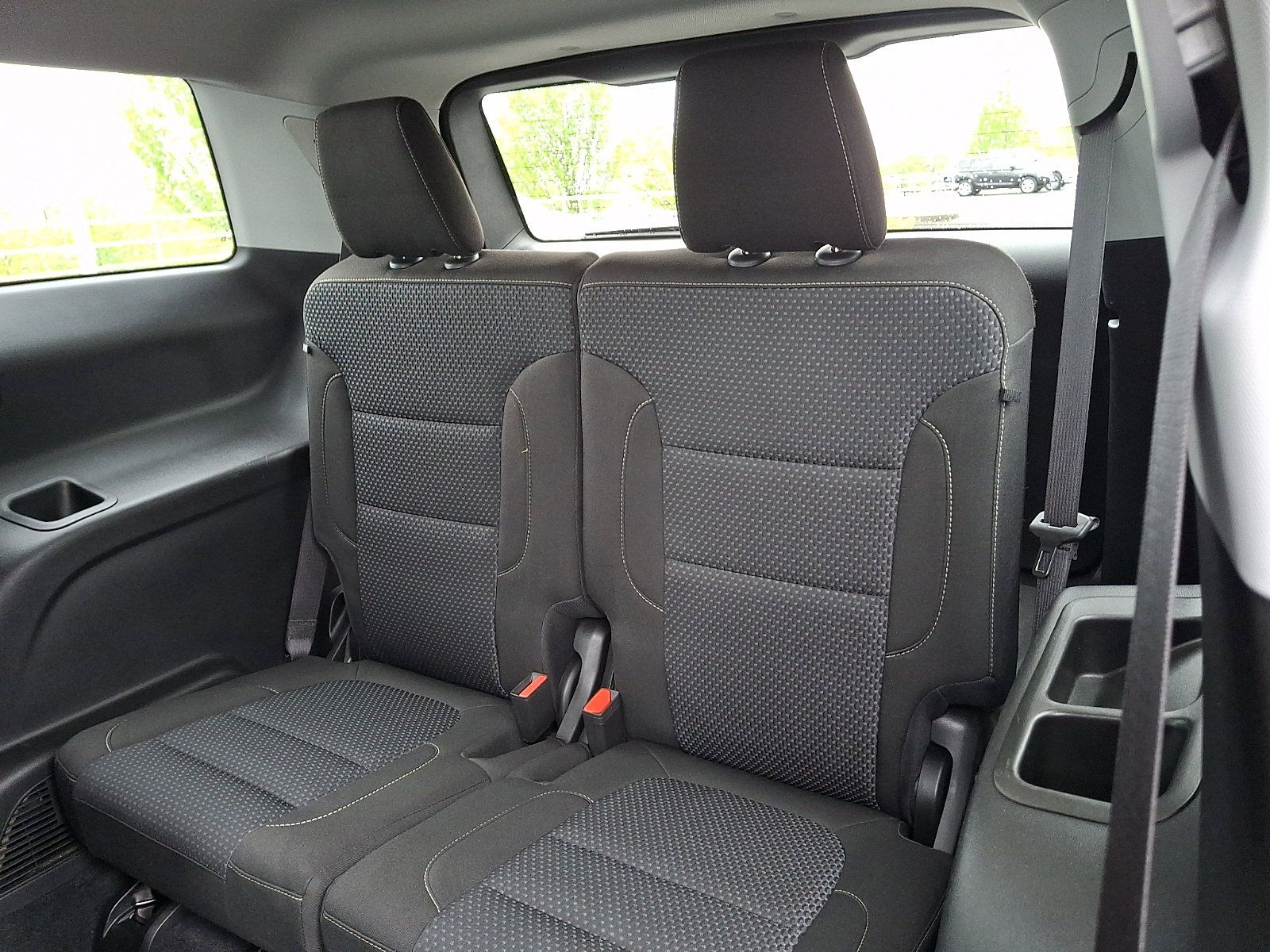 Certified 2023 GMC Acadia SLE w/ Driver Convenience Package FWD image 10