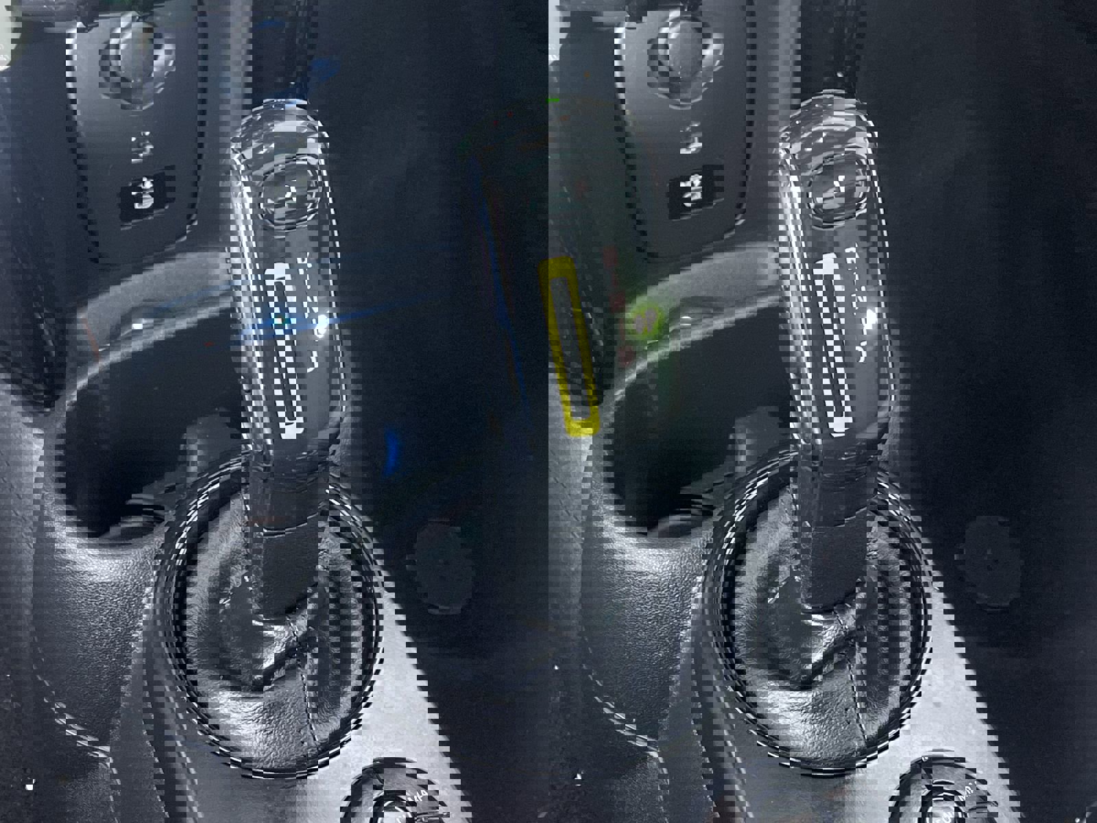 Used 2022 MINI Cooper SE image 23