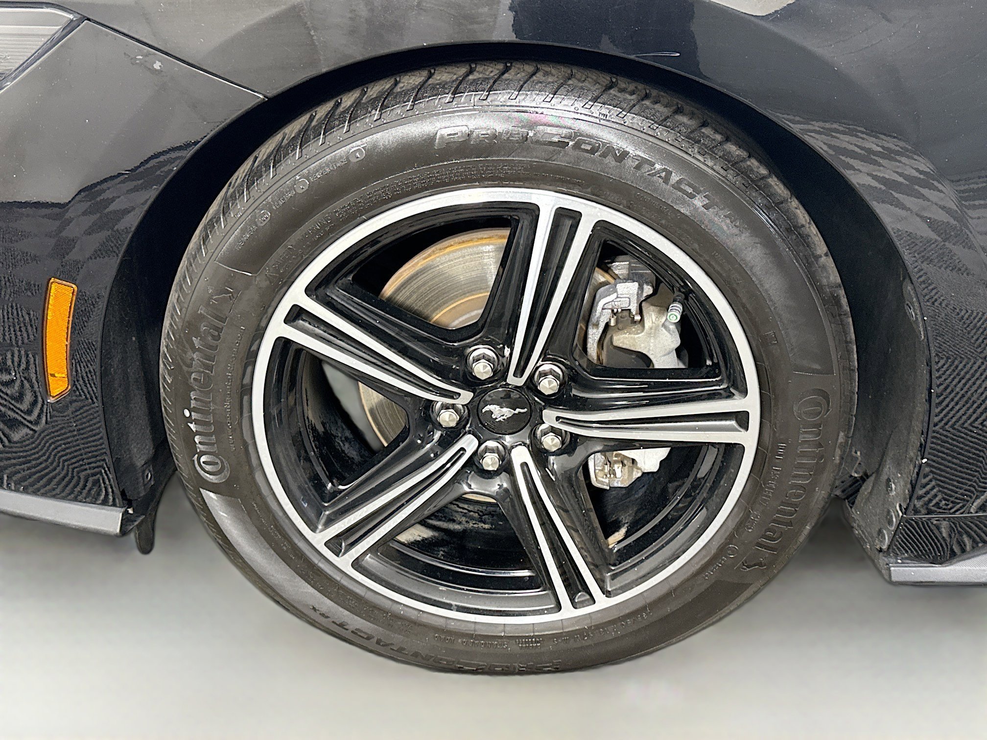 Used 2024 Ford Mustang Convertible image 36