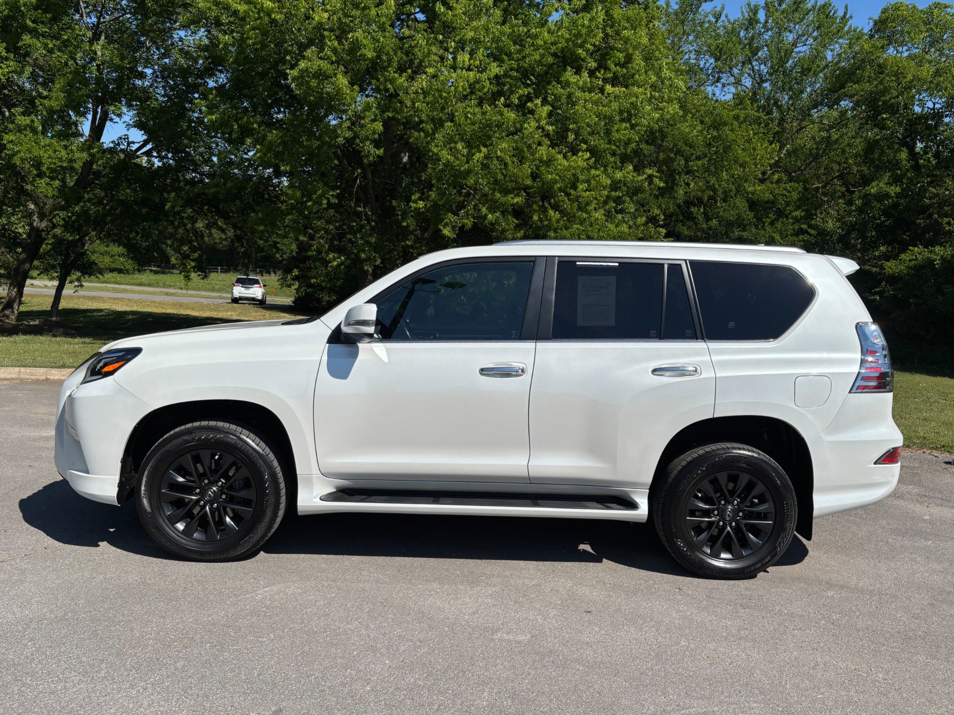 Used 2023 Lexus GX 460 Premium w/ Premium Plus Package AWD/4WD image 7