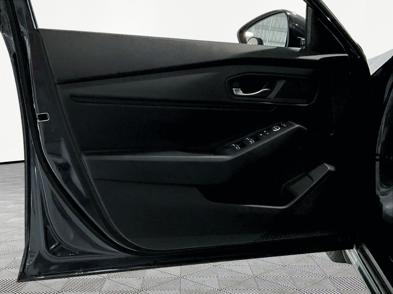 Certified 2024 Honda Accord EX image 19