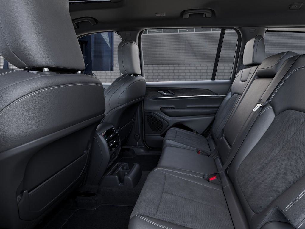 New 2026 Jeep Grand Cherokee L 4WD image 23