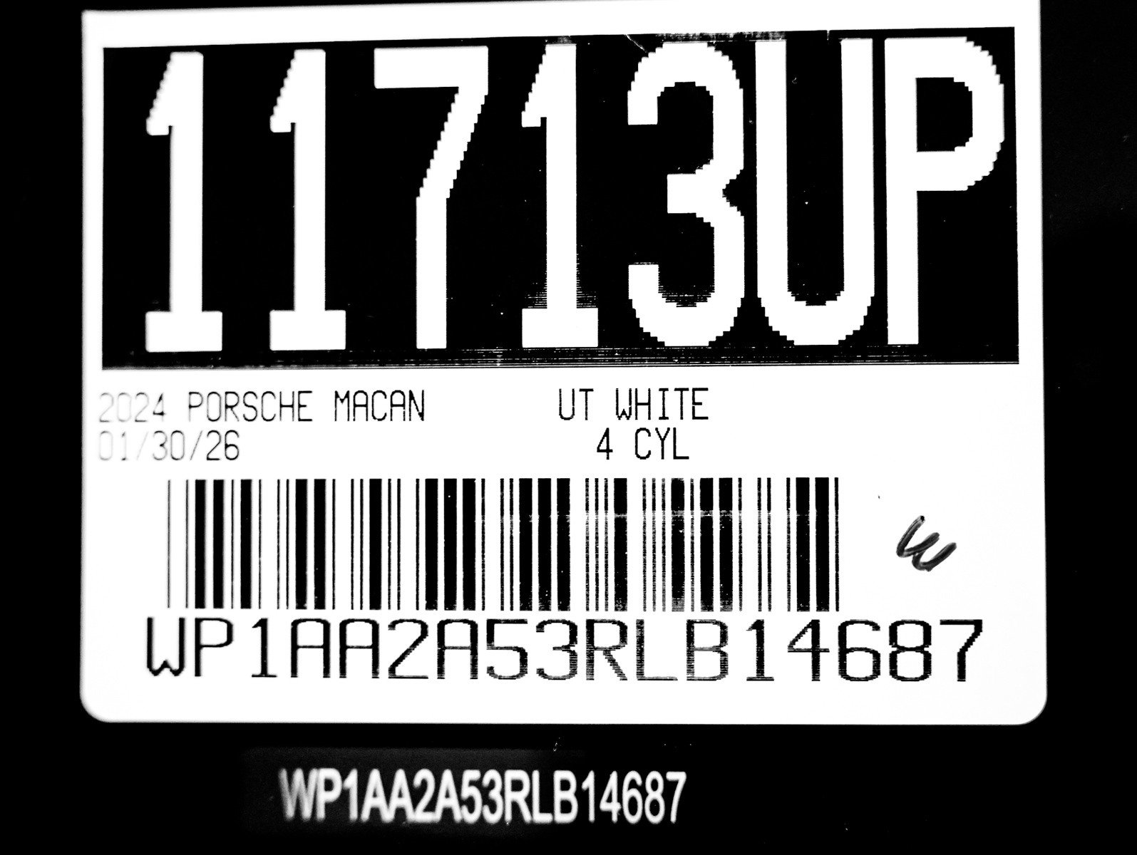 Certified 2024 Porsche Macan image 30