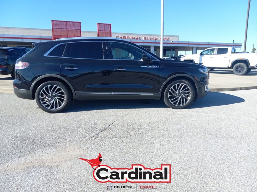 Used 2019 Lincoln Nautilus Reserve image 3