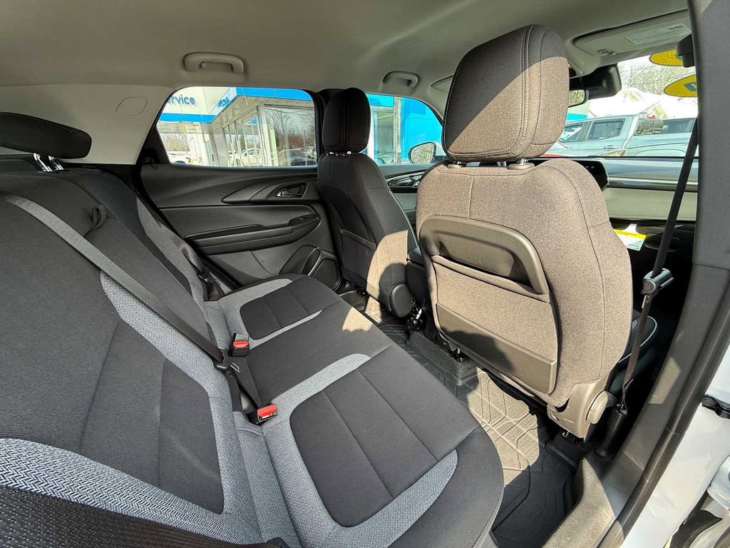 Used 2026 Chevrolet TrailBlazer LT w/ Convenience Package image 34