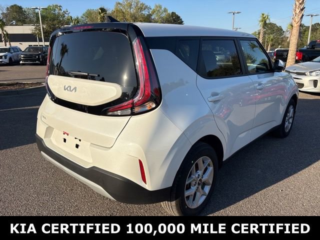 Certified 2025 Kia Soul LX image 5