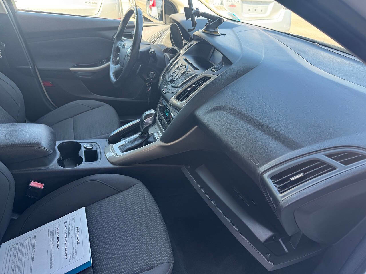 Used 2012 Ford Focus SEL image 21