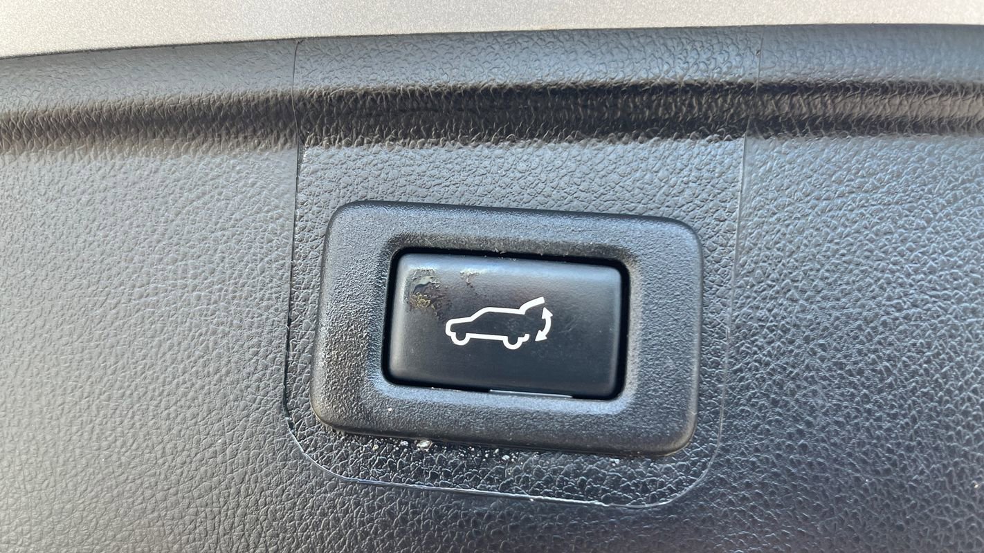 Used 2018 Subaru Outback 2.5i Premium AWD/4WD image 25