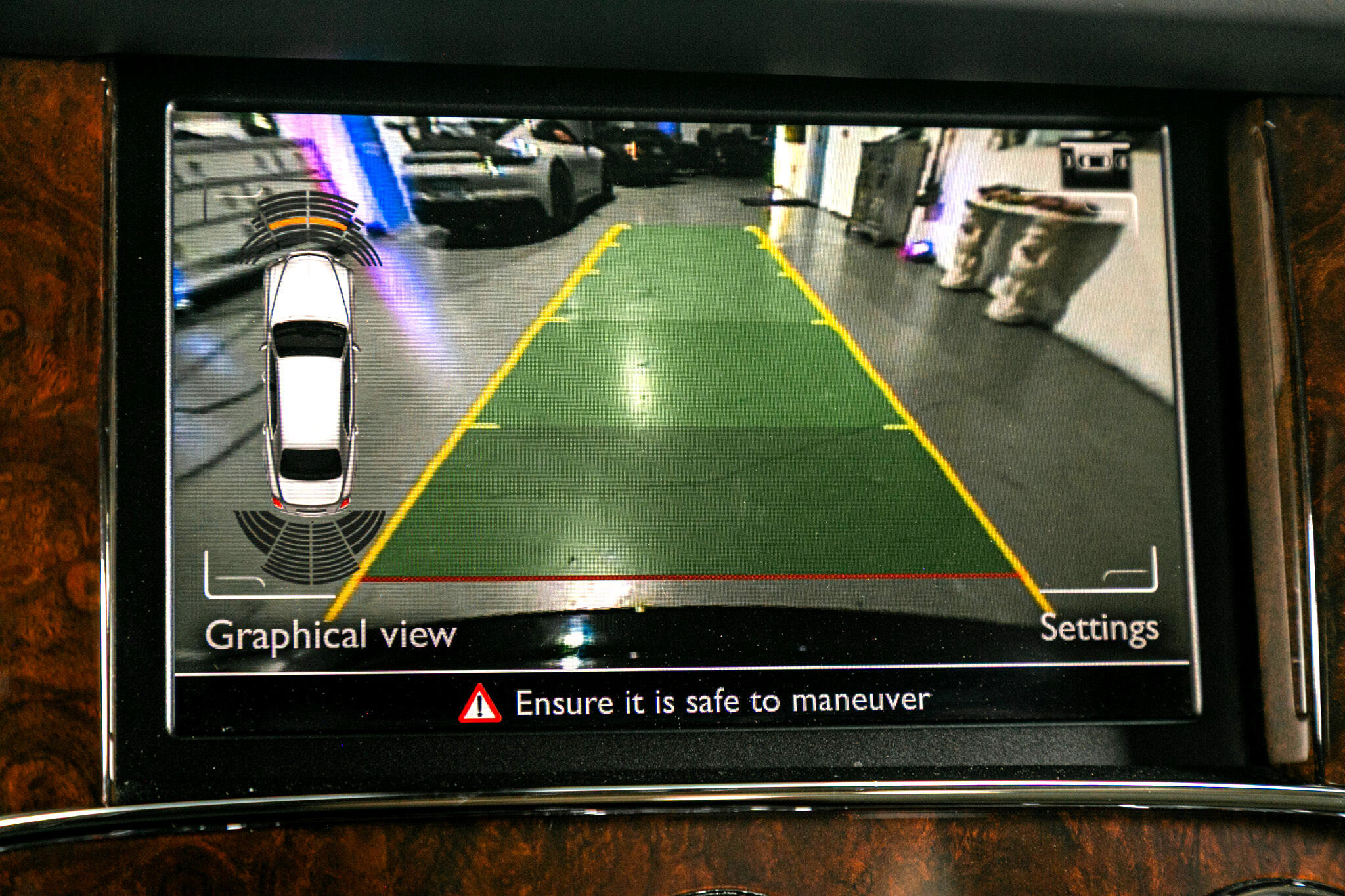 Used 2013 Bentley Mulsanne w/ Premiere Specification Pkg image 58