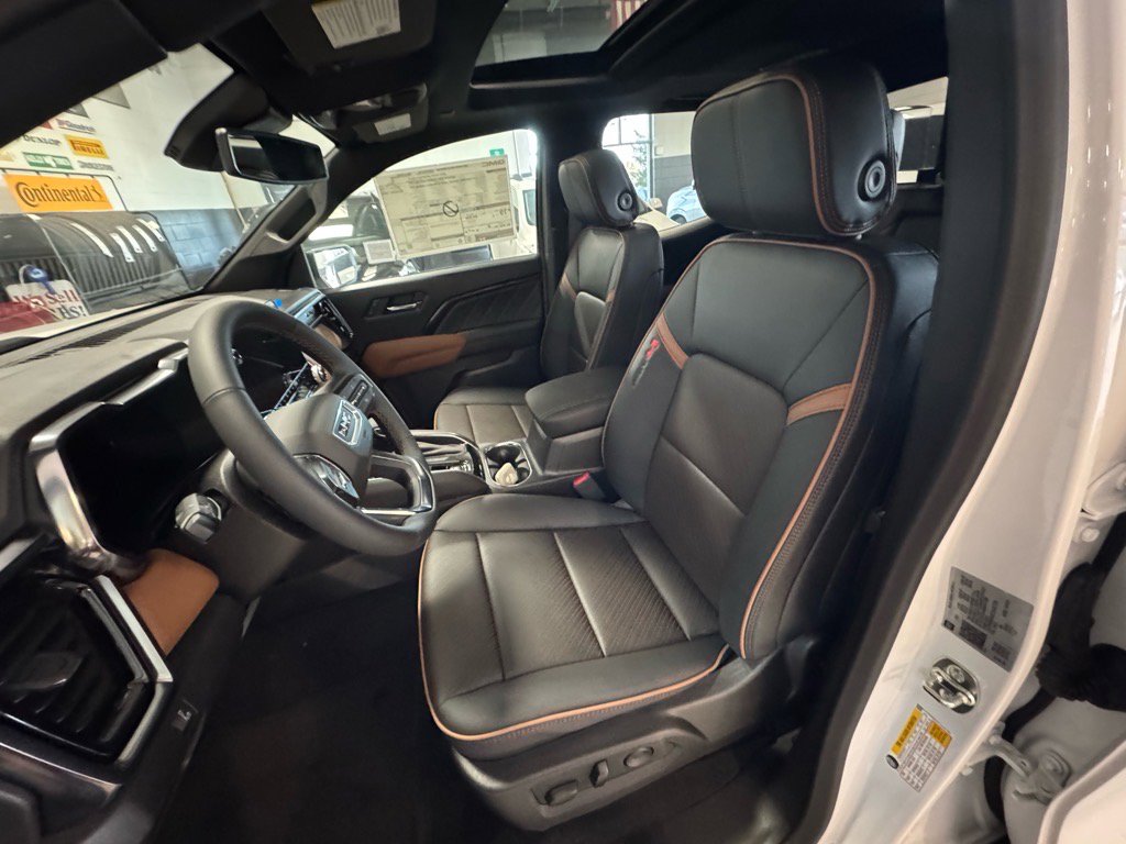 New 2026 GMC Canyon AT4 w/ Technology Plus Package image 19