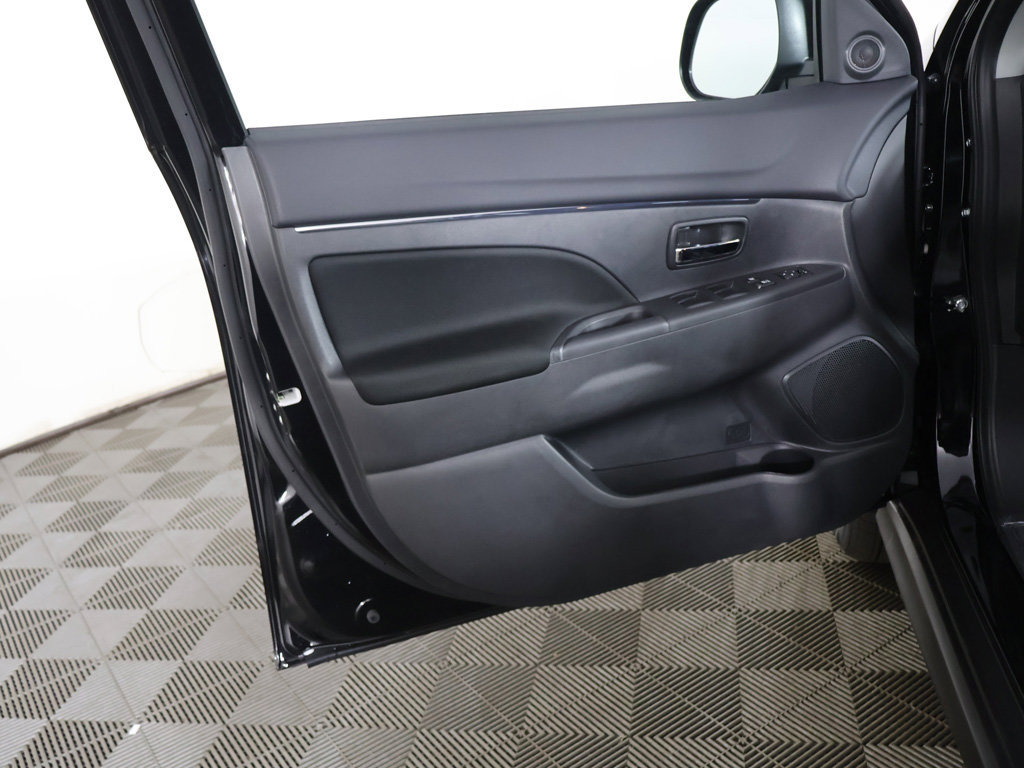 New 2027 Mitsubishi Outlander Sport LE AWD/4WD image 19